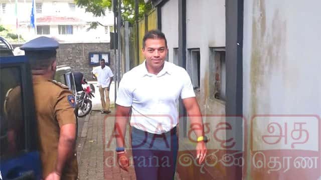 Yoshitha Rajapaksa arrives at Bribery Commission