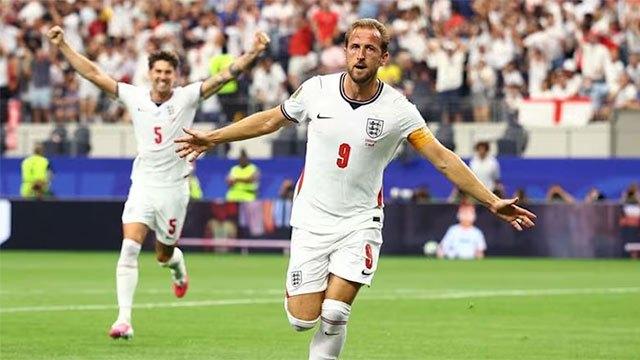England beat Croatia 4-2 as Harry Kane scores twice