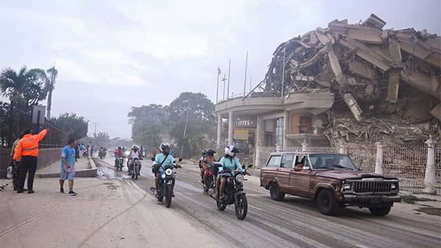 Donald Trump says there is a 'devastating number of deaths' after twin earthquakes in Venezuela