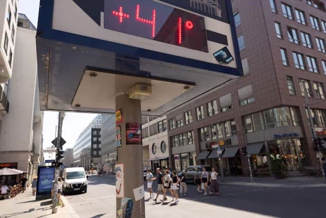 Heatwave linked to more than 5,000 deaths in Germany, RKI says