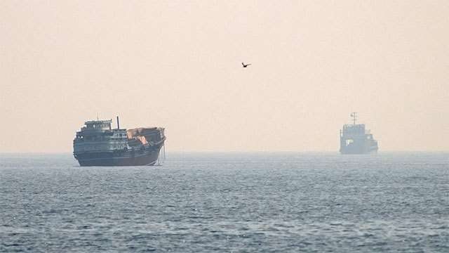 US launches fresh strikes as Iran closes Strait of Hormuz