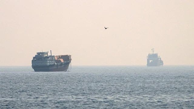 US launches fresh strikes as Iran closes Strait of Hormuz