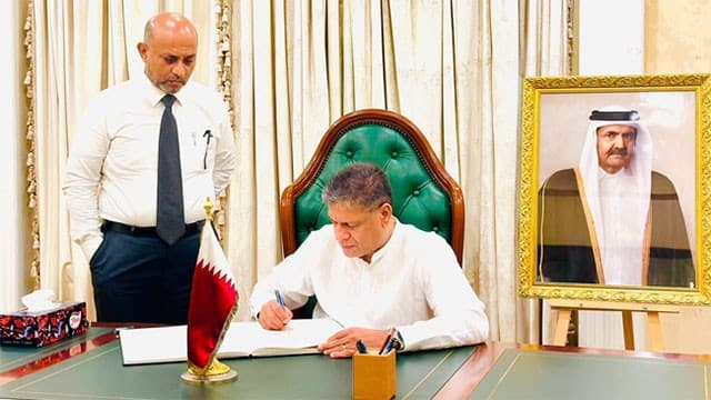 Sarvajana Balaya leader visits Qatar Embassy to offer condolences