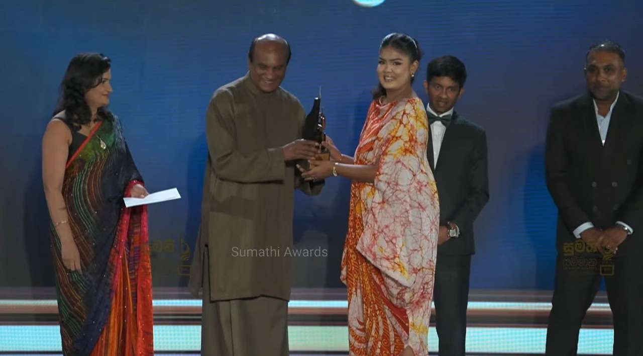 Parindya Gunasekara named Sri Lanka’s Best News Presenter at Sumathi Awards