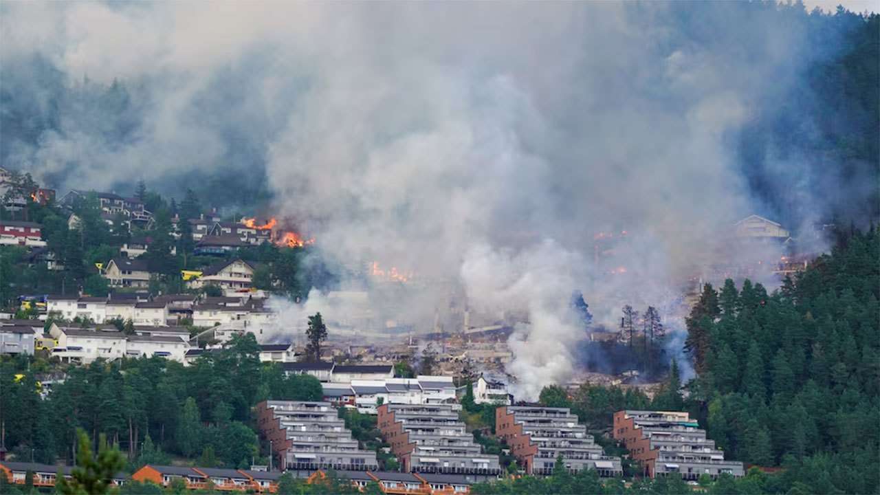 More than 100 homes destroyed in Norway fire