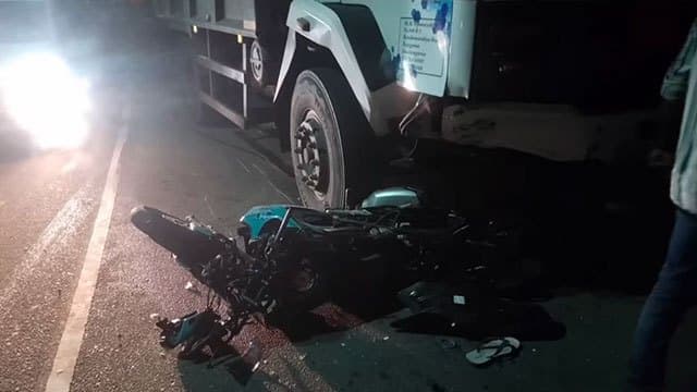 Two youths killed after motorcycle collides with tipper truck in Horana