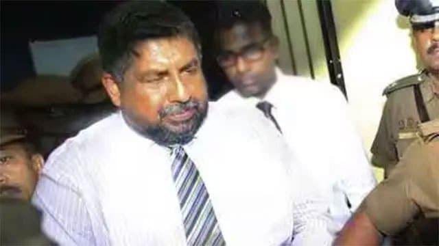 Ex-Navy Commander Ravindra Wijegunaratne granted bail in abduction case