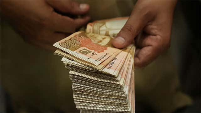 Pakistan seeks $10 billion fund from US after mediating Iran talks, source says