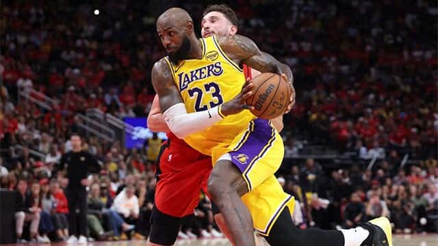LeBron James joining Philadelphia 76ers for record-extending 24th NBA season