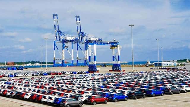 Over 1,000 imported vehicles remain unclaimed at Hambantota Port