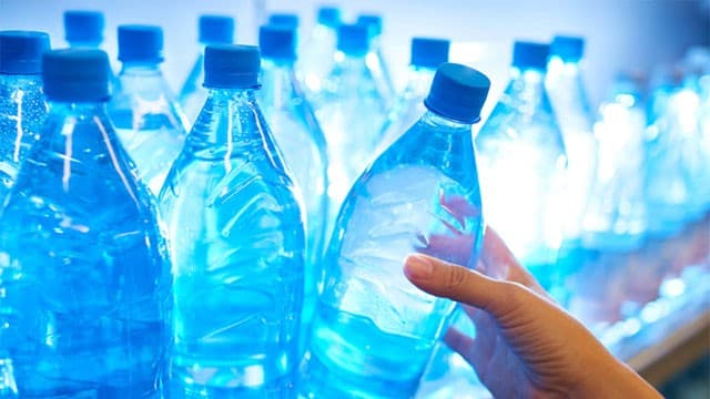 Train canteen operator fined Rs. 500,000 for overpricing bottled water