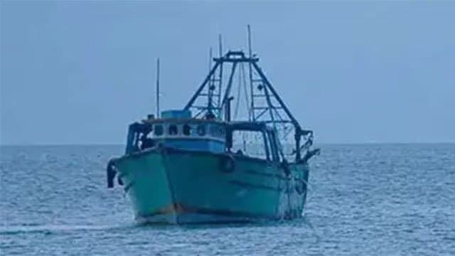 One dead, two missing after fishing vessel capsizes off Negombo