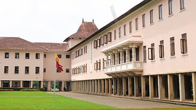 Peradeniya University suspends academic activities due to adverse weather