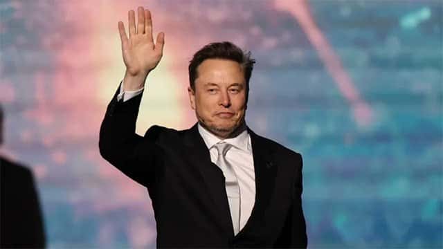 SpaceX's first-ever earnings show higher revenues and huge spending