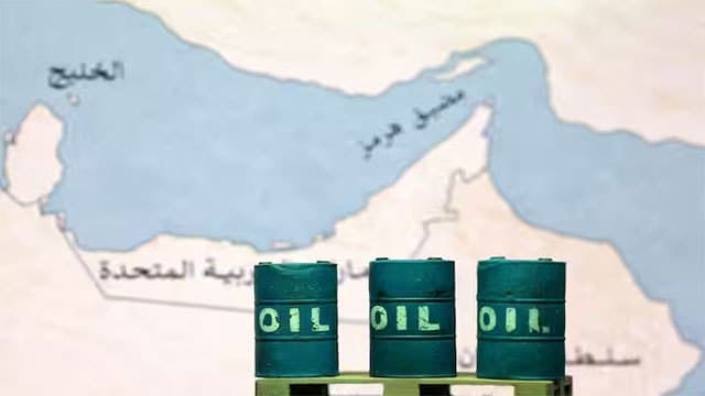 Oil rises on uncertainty over reopening of Hormuz