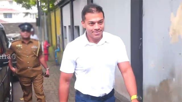 Yoshitha Rajapaksa arrives at CID