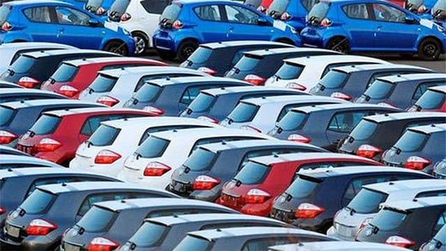 Sri Lanka extends 50% surcharge on vehicle import duties