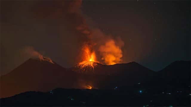 US tourist dies after being struck by lightning while hiking Sicily’s Mount Etna