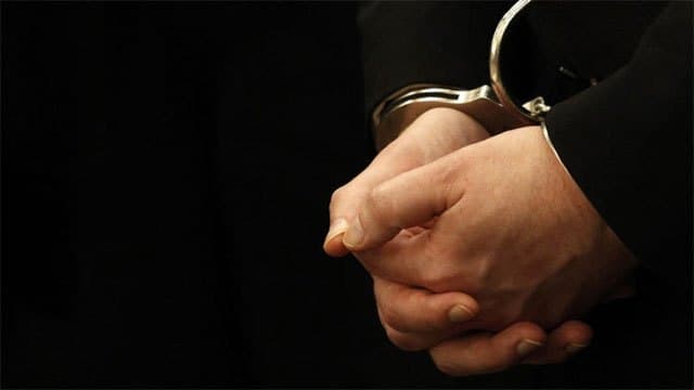 Two Chinese nationals arrested in Colpetty with illicit cigarettes