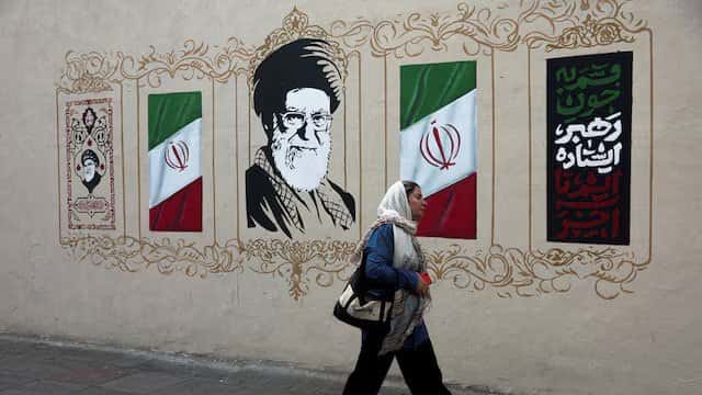 US says it will impose 'toughest sanctions in history' on Iran