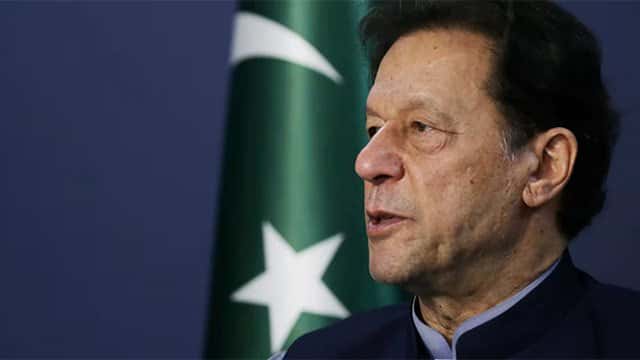Arjuna Ranatunga among 21 captains to write fresh letter to Pakistan PM over Imran Khan's treatment
