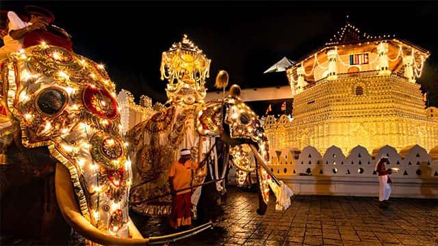 Second Randoli Perahera parades the streets of Kandy