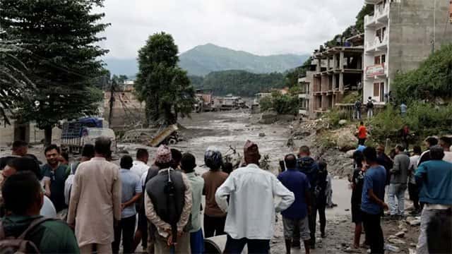 Number of missing tourists now 579, Nepali police say