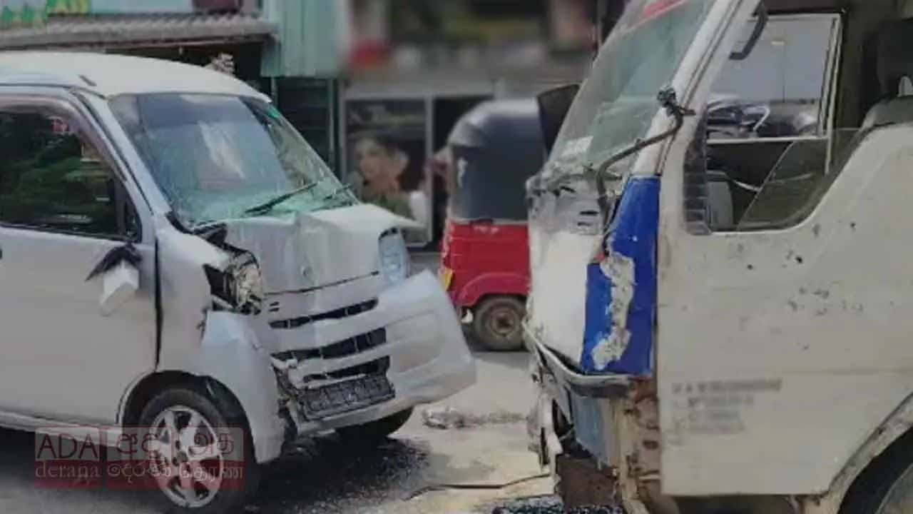 Four injured in head-on collision in Mawanella
