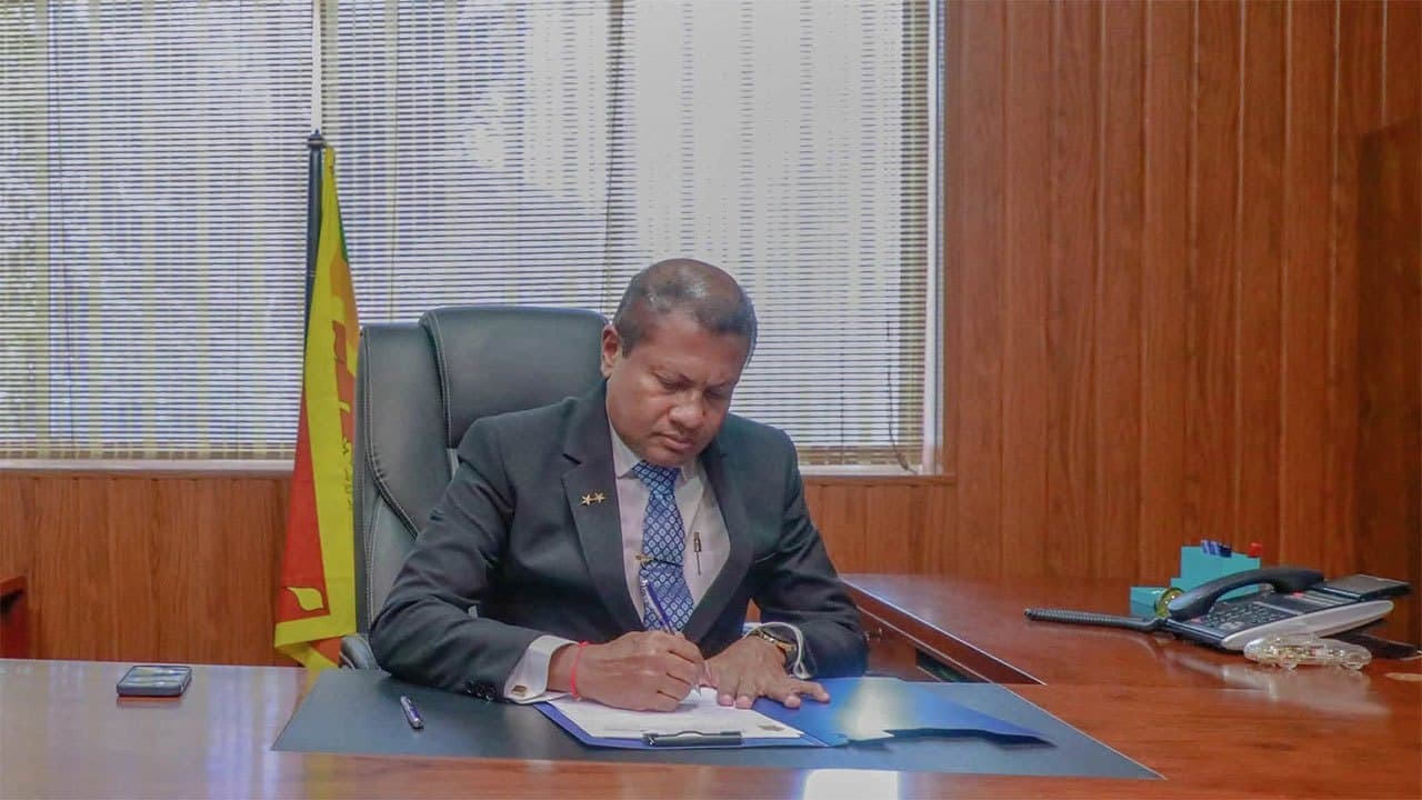 Air Vice Marshal (Retd.) Thushara Fernando assumes duties as Motor Traffic Commissioner General