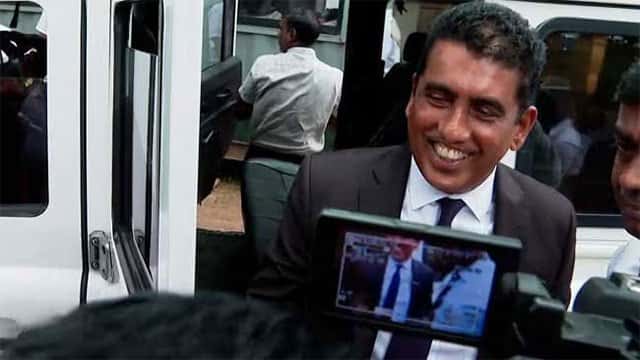 Johnston Fernando arrives at Bribery Commission to record statement