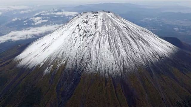 Mount Fuji ends hiking season with landslide, two rescues