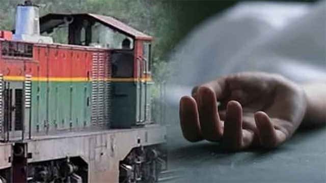 Two women killed after being struck by train in Kalutara