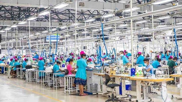 Manufacturing growth slows in August amid weaker new orders and production