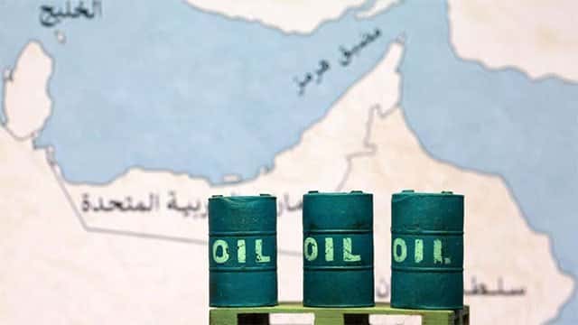 Oil prices fall 1% on hopes of limited supply disruptions
