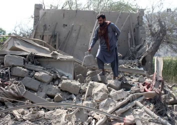 Pakistan says it killed 28 militants, Taliban reports three civilian deaths