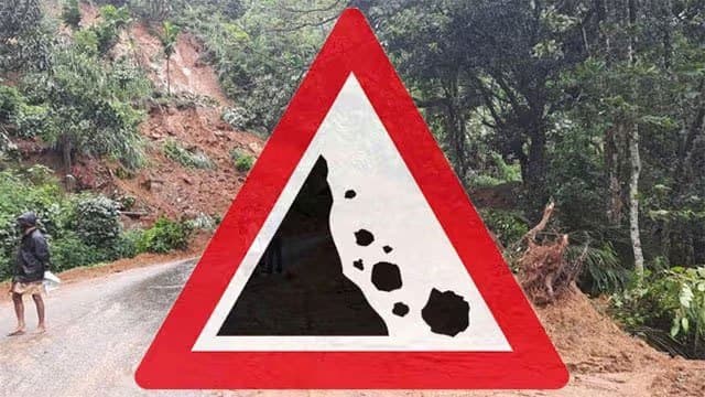 Landslide red warnings issued to residents of 13 divisional secretariat areas