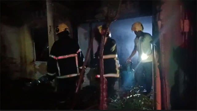One dead, two injured in fire at Soysapura flats in Moratuwa