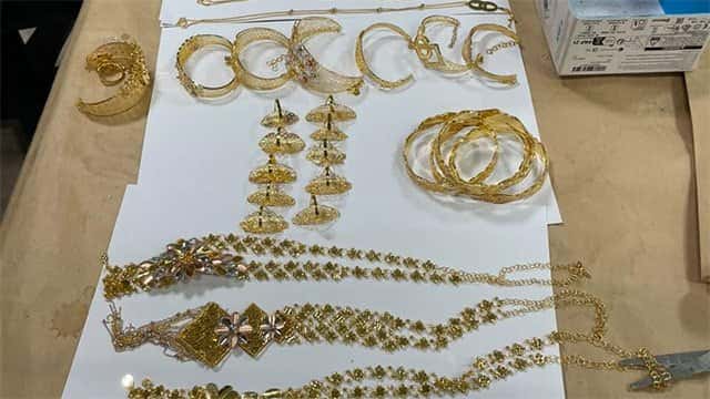 Businessman arrested with gold jewellery worth over Rs. 36.5 million at BIA