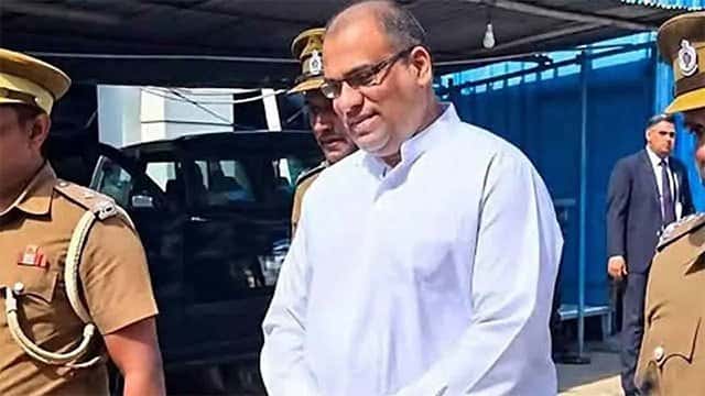Writ petition filed challenging decision to remove Gnanasara Thero’s monastic robes