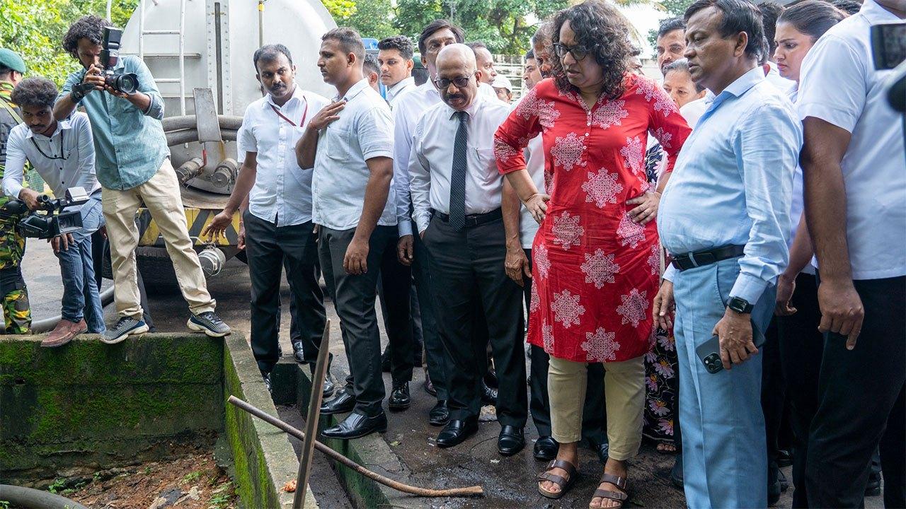 PM joins dengue prevention drive in Kottawa…