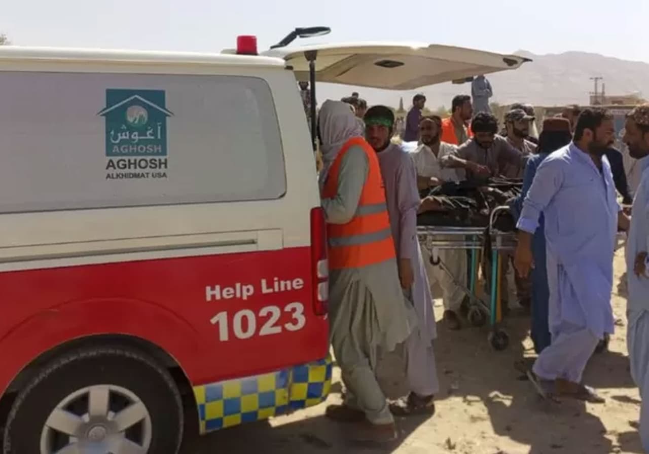 At least 50 killed, dozens injured in blast in southwest Pakistan
