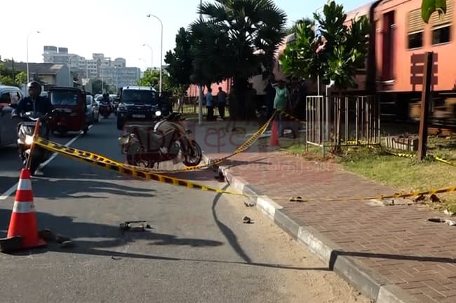 Gunshots fired into air near tourist hotel in Wellawatta