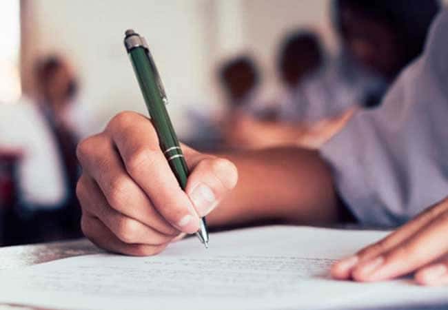 O/L exam irregularities reported from Colombo and Hasalaka