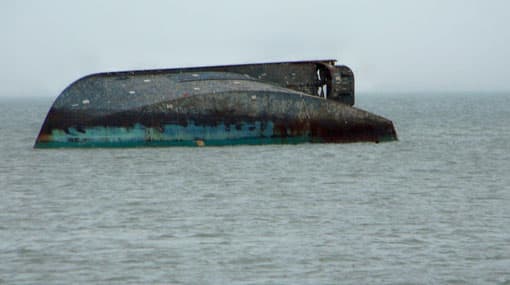 Boat carrying a group of people sinks off Katukurunda coast
