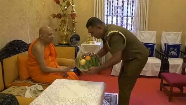 Prison officials call on Mahanayake Theros of Malwathu and Asgiriya Chapters