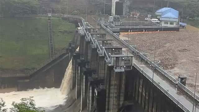 Two spill gates of Upper Kotmale Reservoir opened amid heavy rainfall