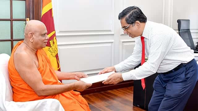Ven. Dr. Gallelle Sumanasiri Thera appointed as Chancellor of Sabaragamuwa University