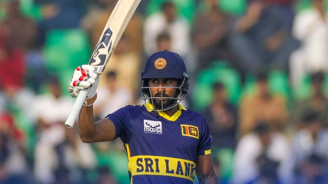 Kamindu Mendis scores maiden ODI century during tri-series final