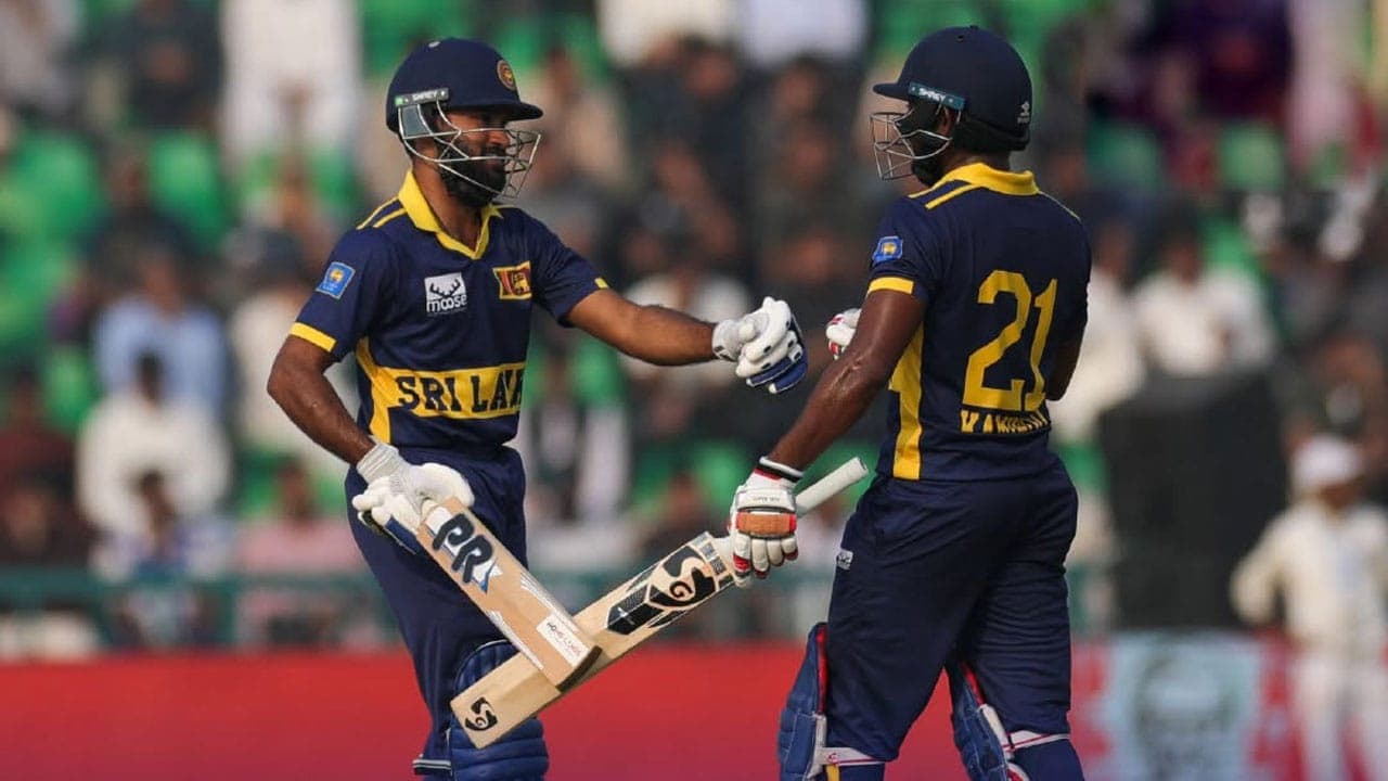 Sri Lanka post 325/8 against Pakistan in tri-series final