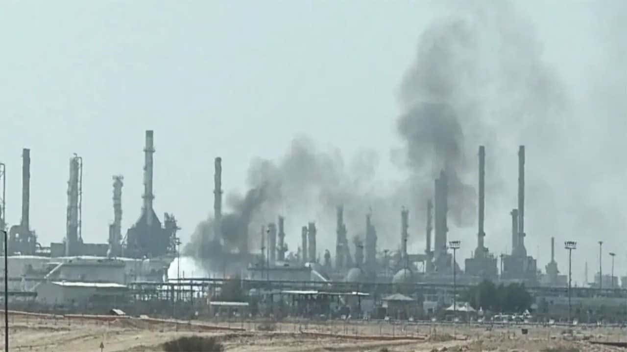 Yemen's Houthis vow more attacks on Saudi airports, oil facilities after Aramco HQ hit